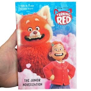 Disney Pixar Turning Red The Junior Novelization 8-page Color Insert Kids Book